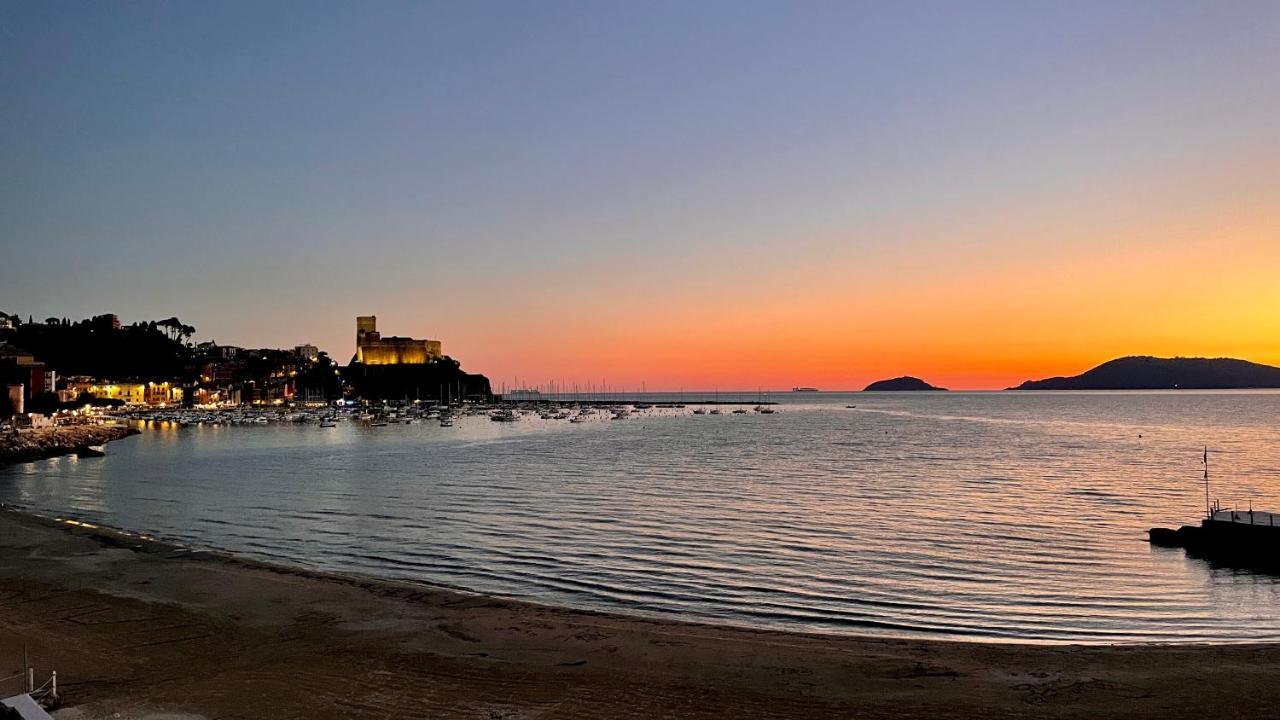 Il Sogno Dei Poeti Apartment Lerici Exterior foto